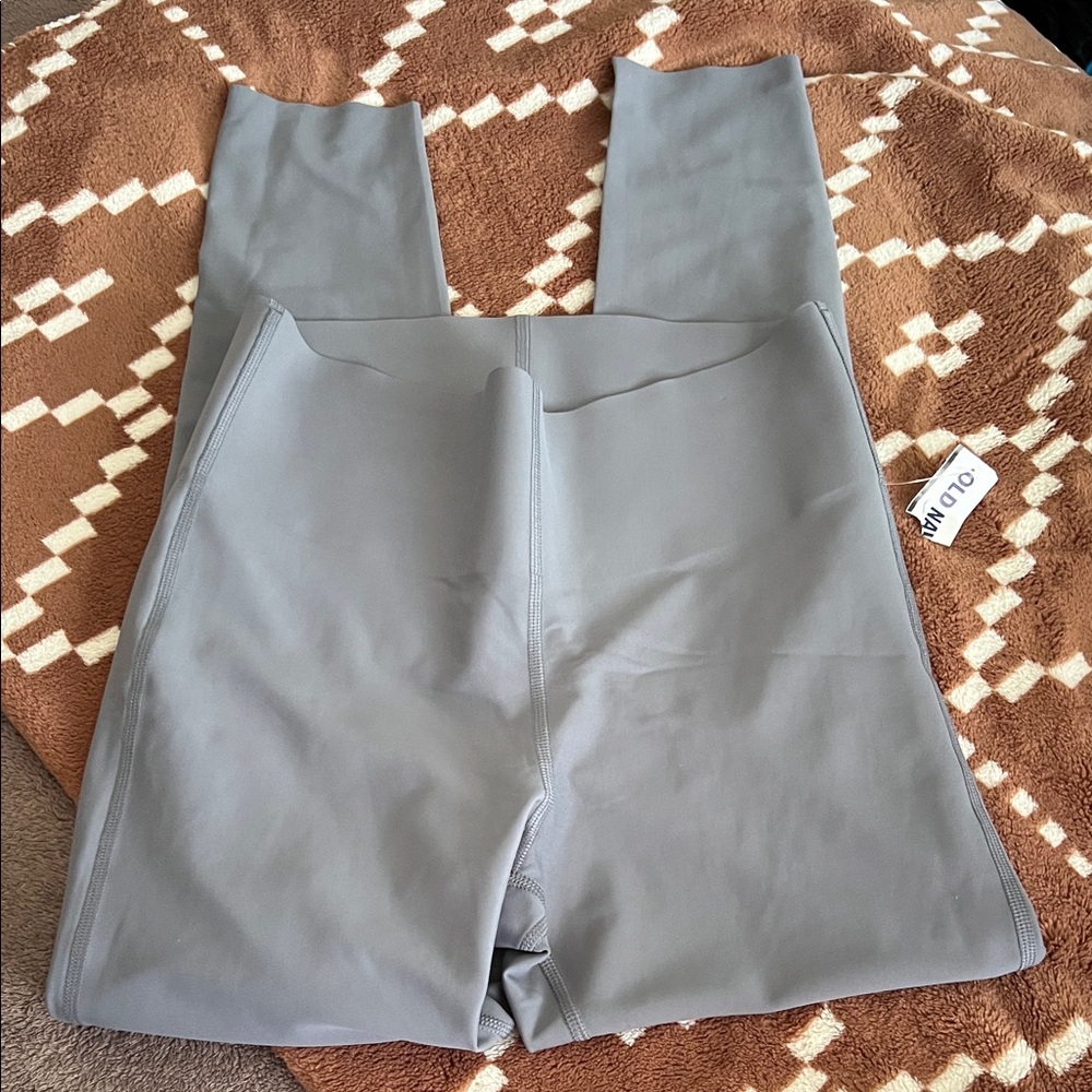 Old Navy Active Powersoft Sculpt Leggings in Gray